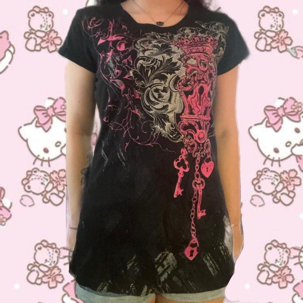 Black and Pink Key Y2K Design T-Shirt